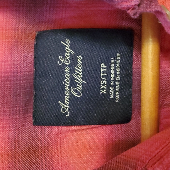 American Eagle Button Up - Picture 3 of 3